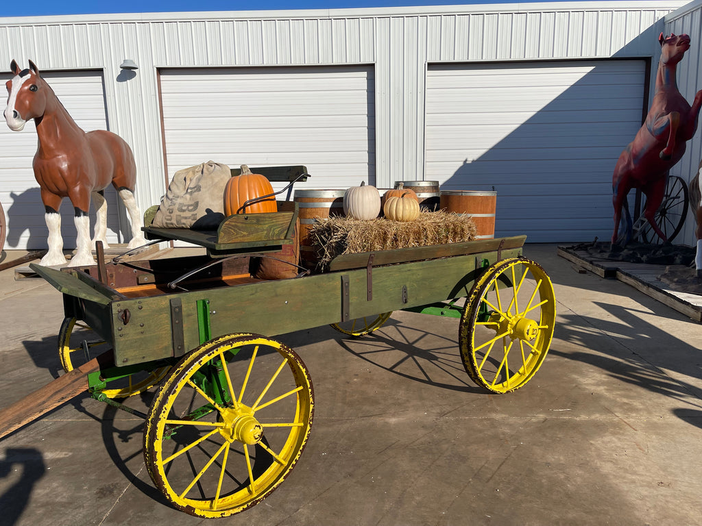 #405 John Deere Flare Side Display Wagon