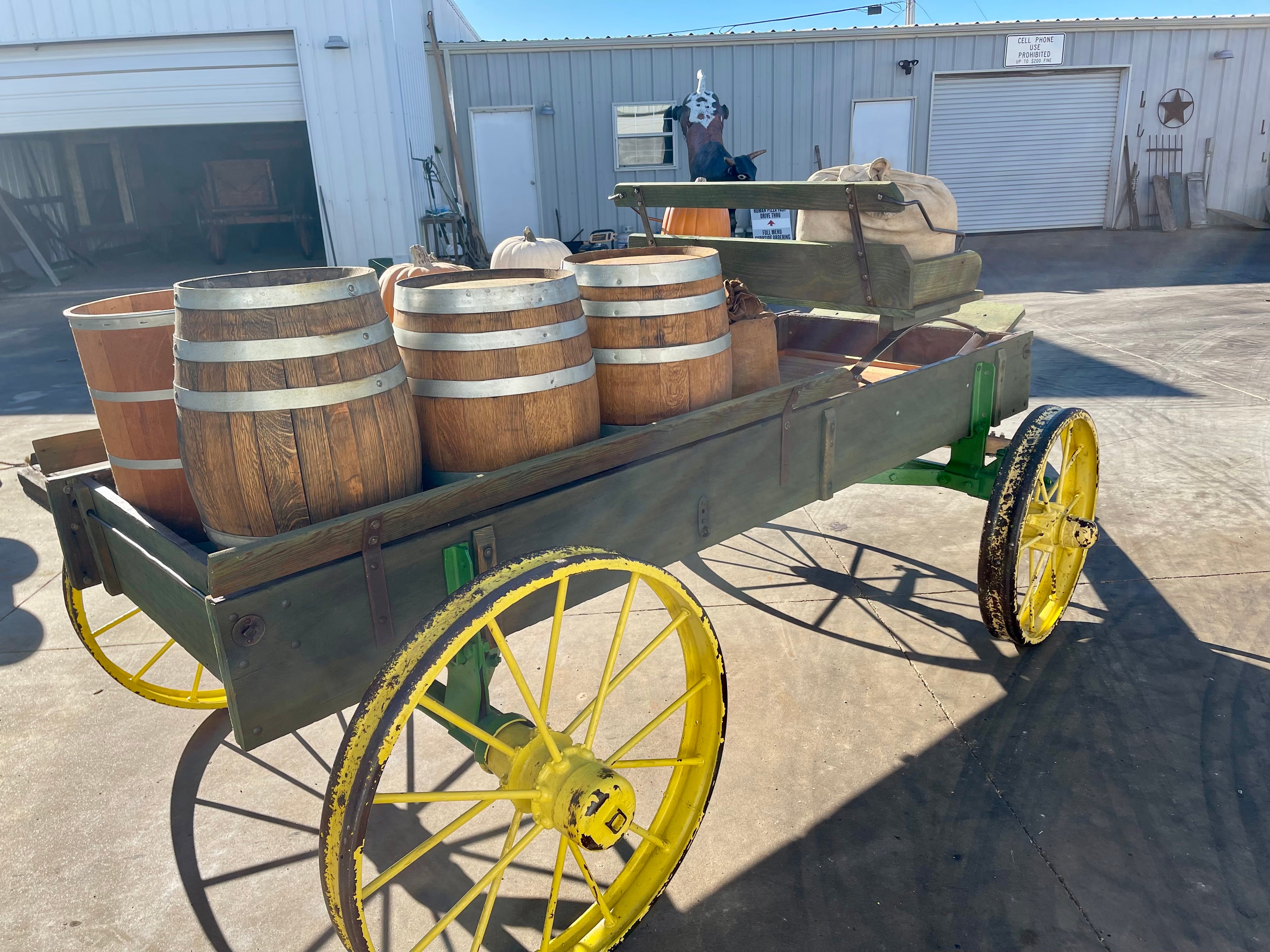 #405 John Deere Flare Side Display Wagon