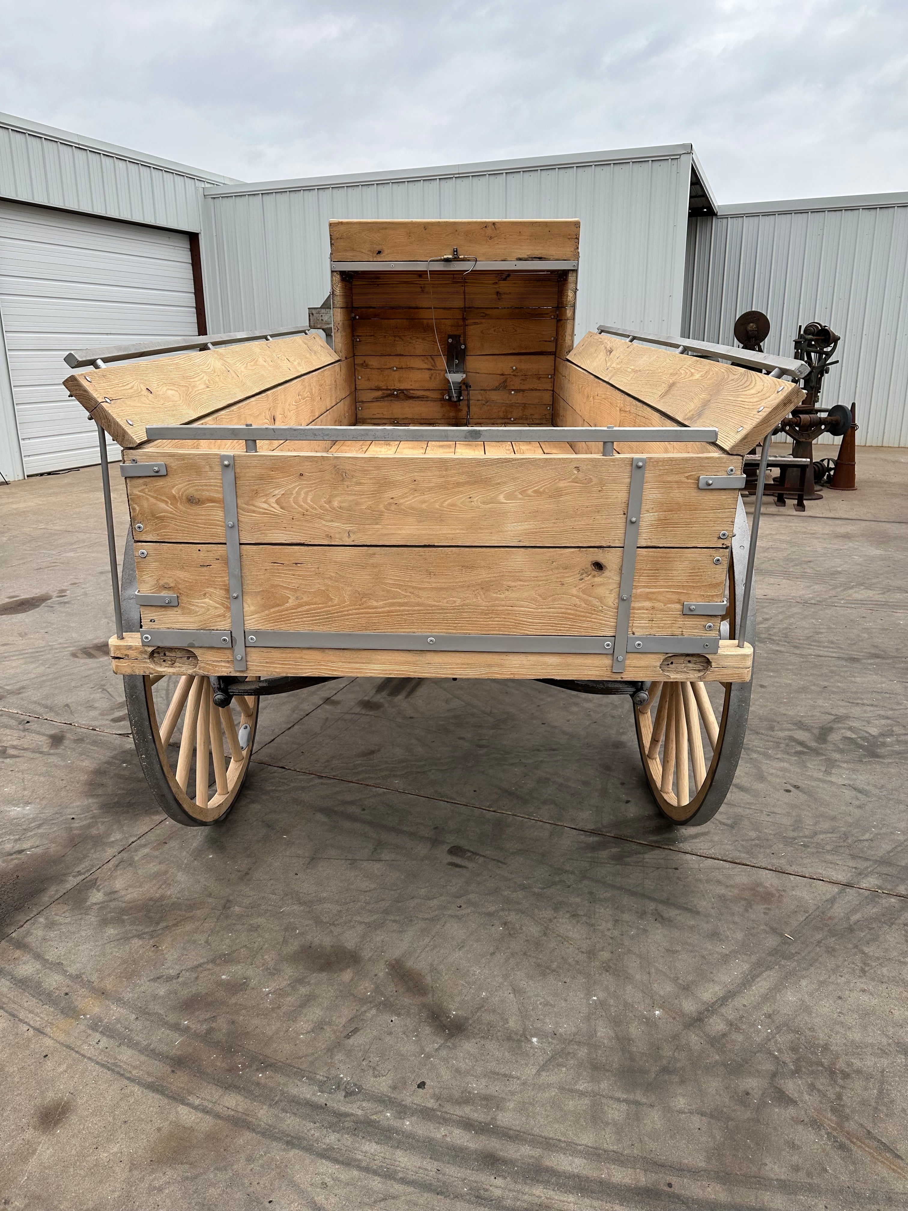 PENDING*Hitch Wagon