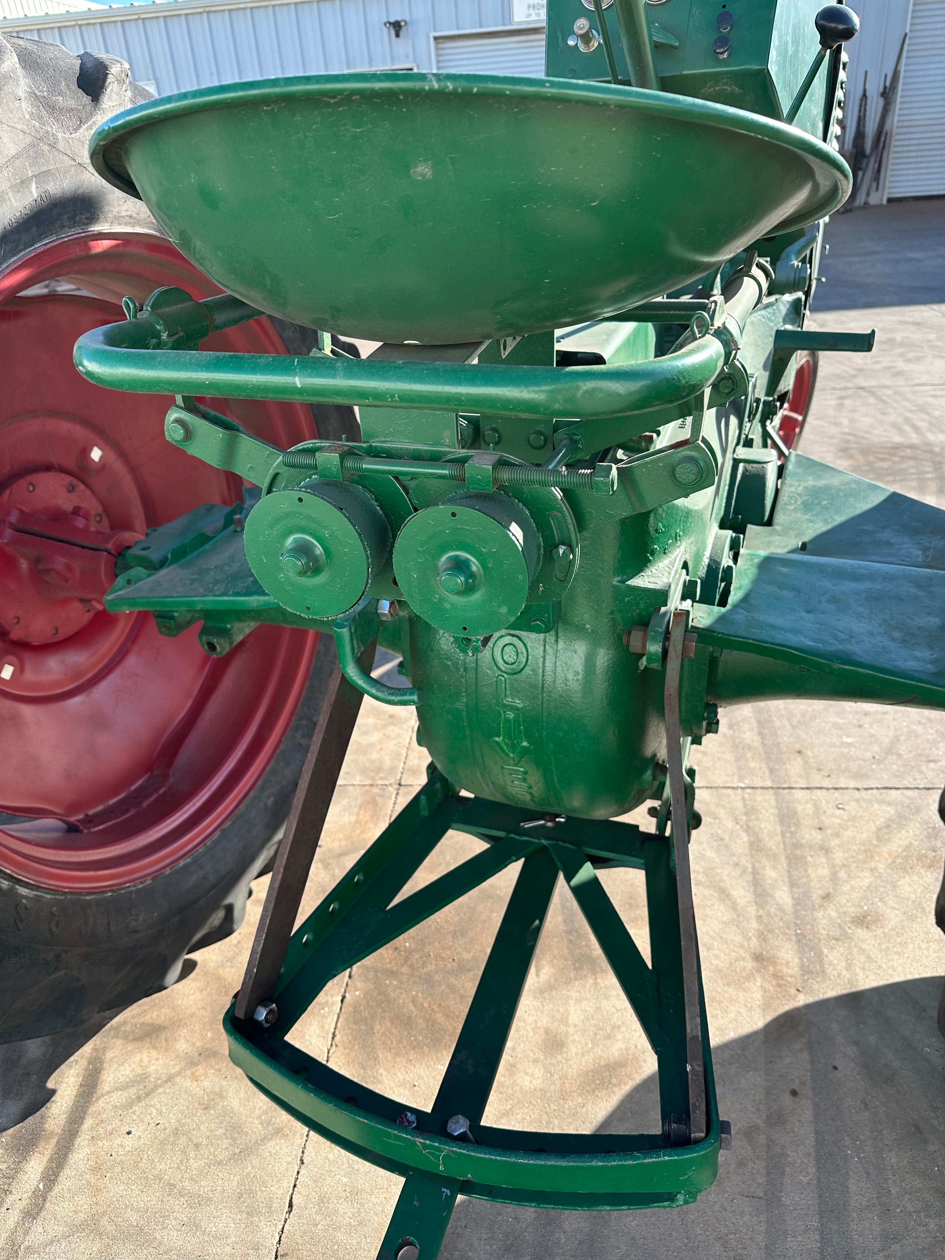 Oliver 70 Row Crop Tractor