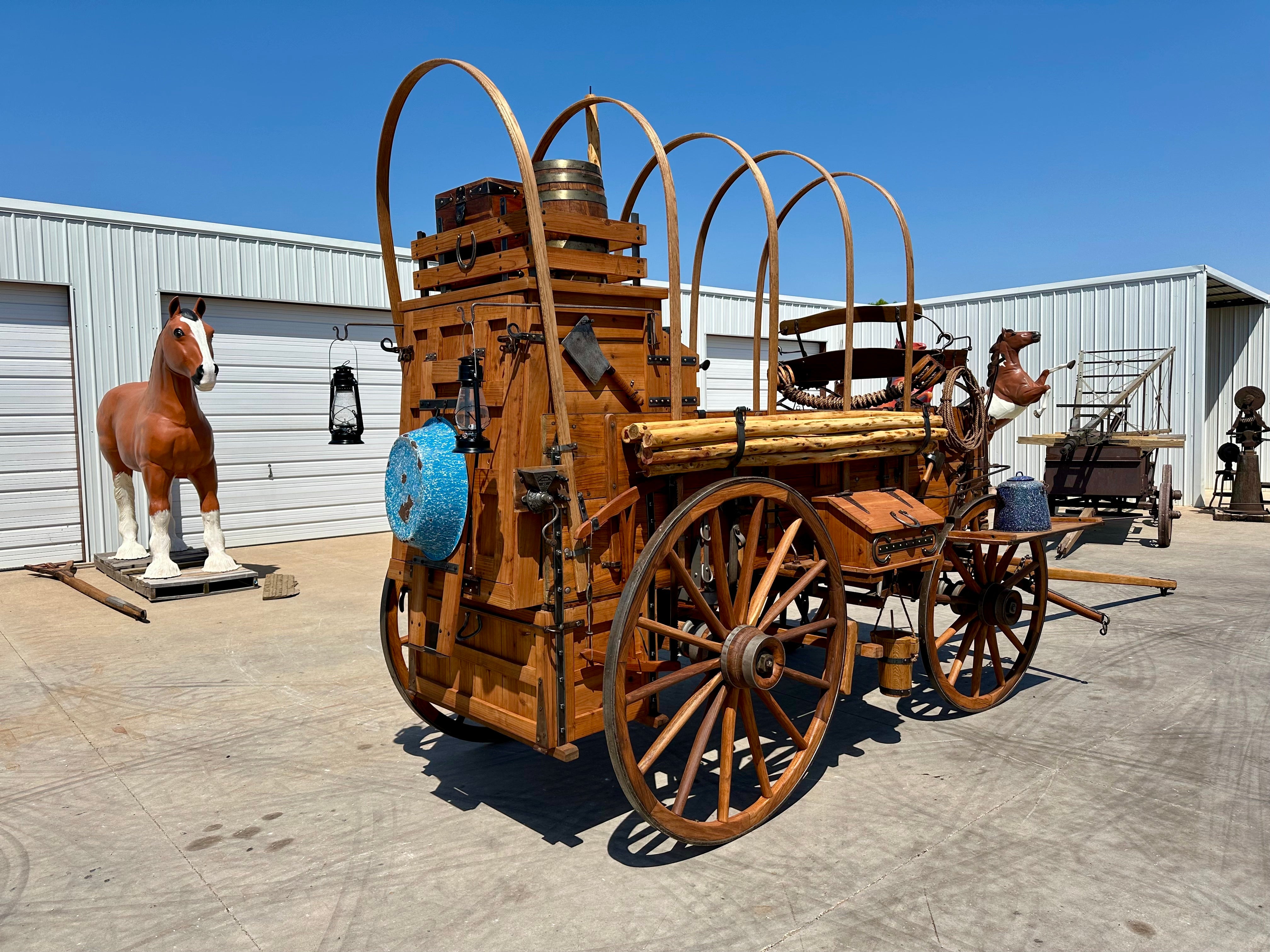 Peter Schuttler High Narrow Chuckwagon