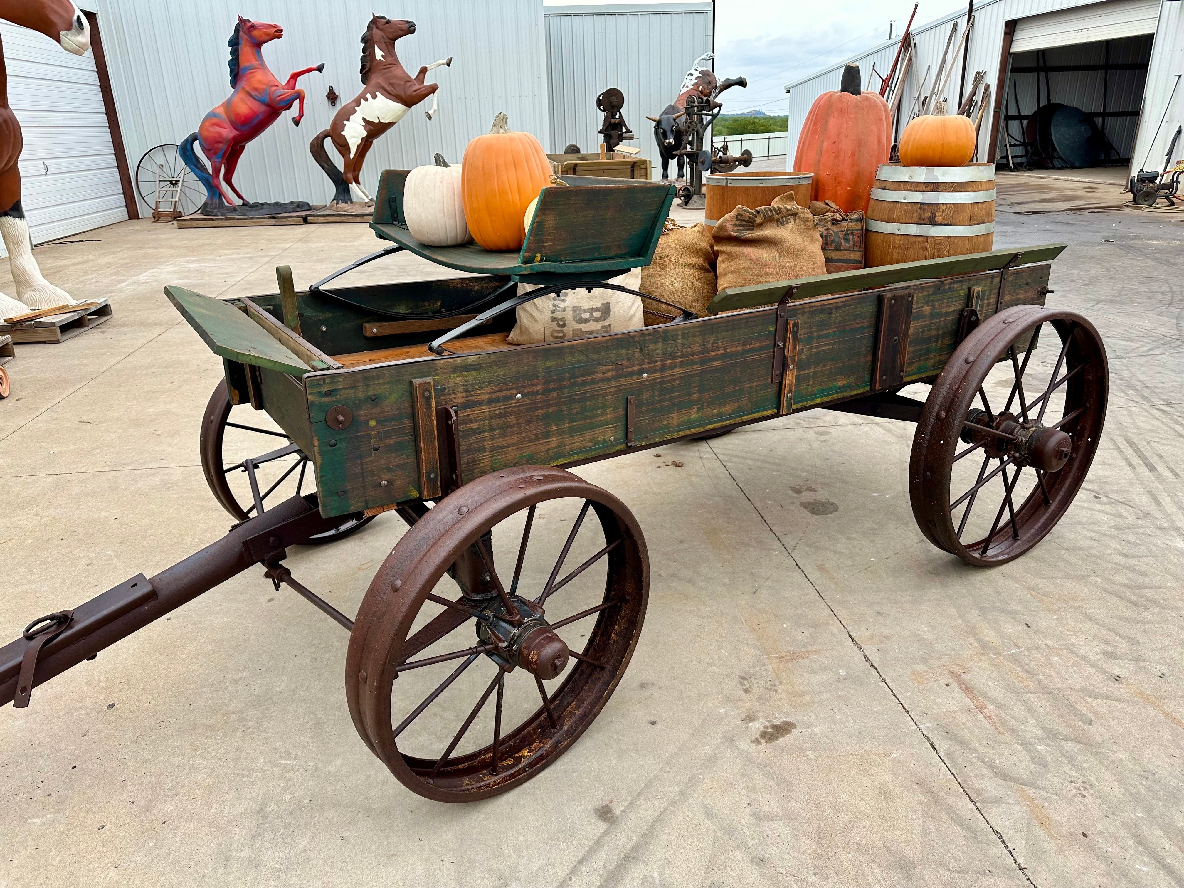 #400 John Deere Harvest Wagon