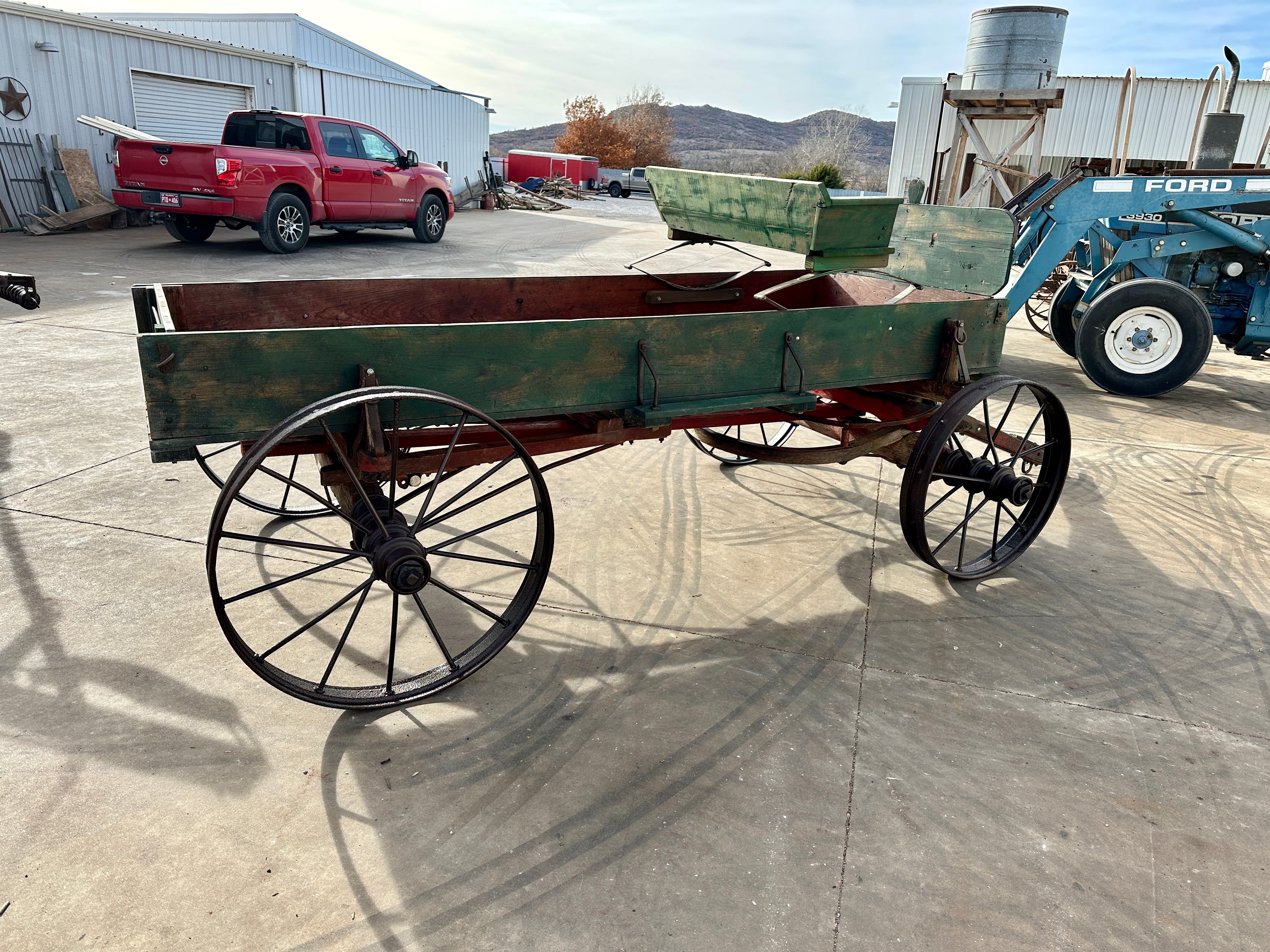 #406 Forest Green Harvest Display Wagon