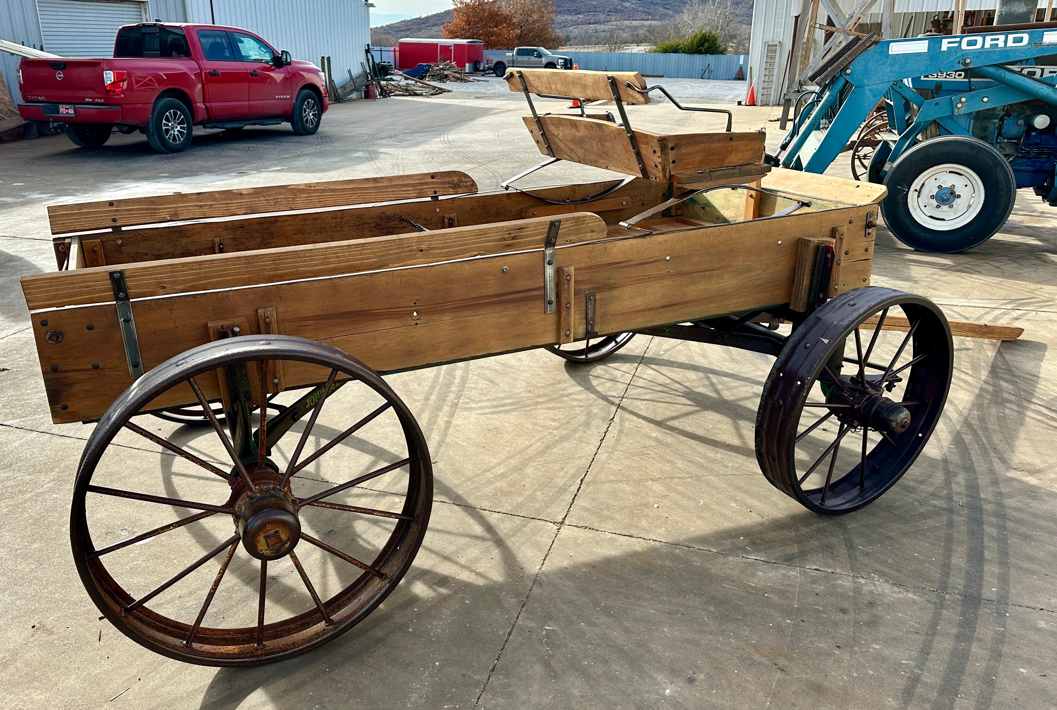 #407 John Deere Flare Side Harvest Wagon