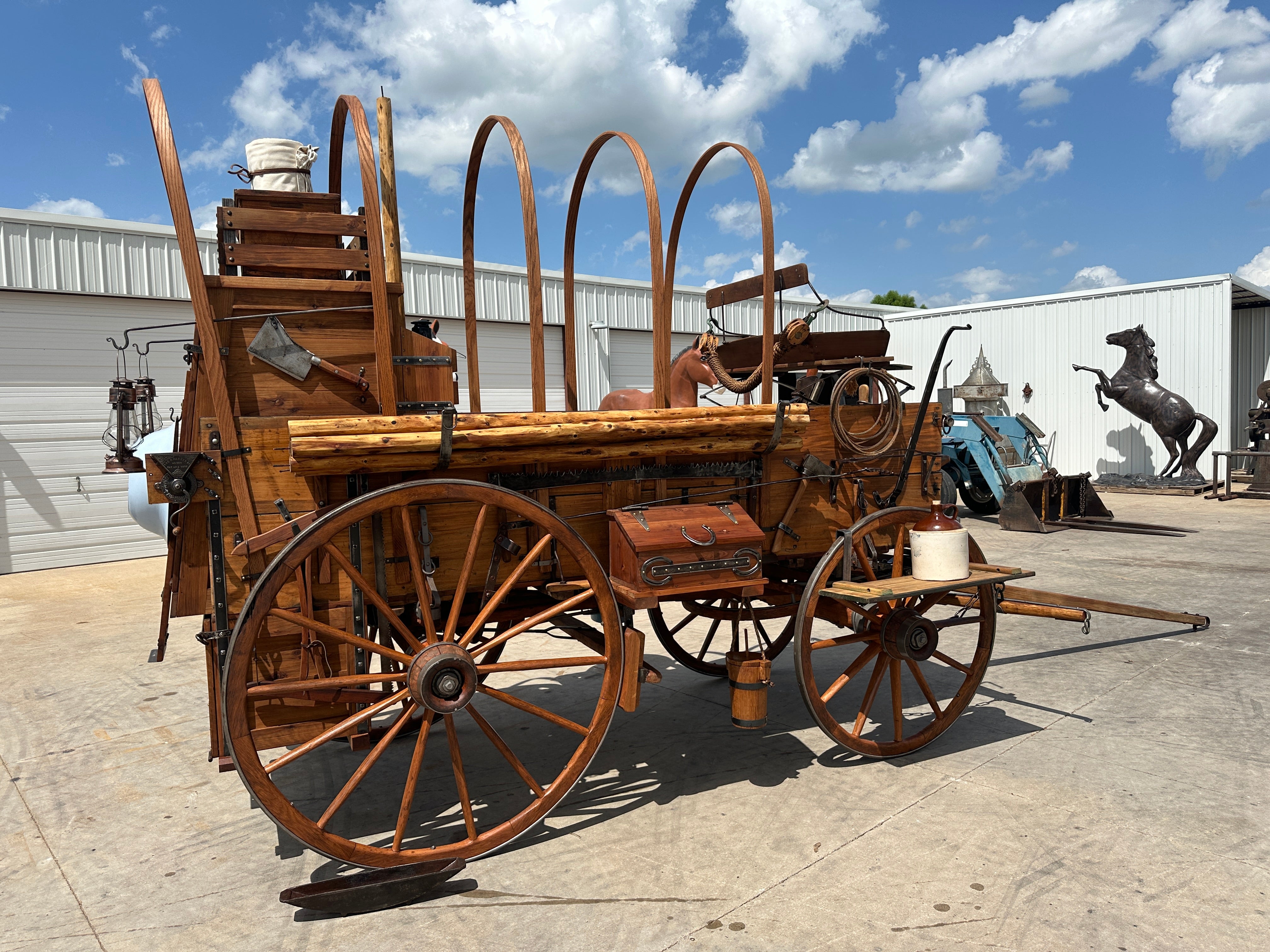 High Narrow Wheel Chuck Wagon