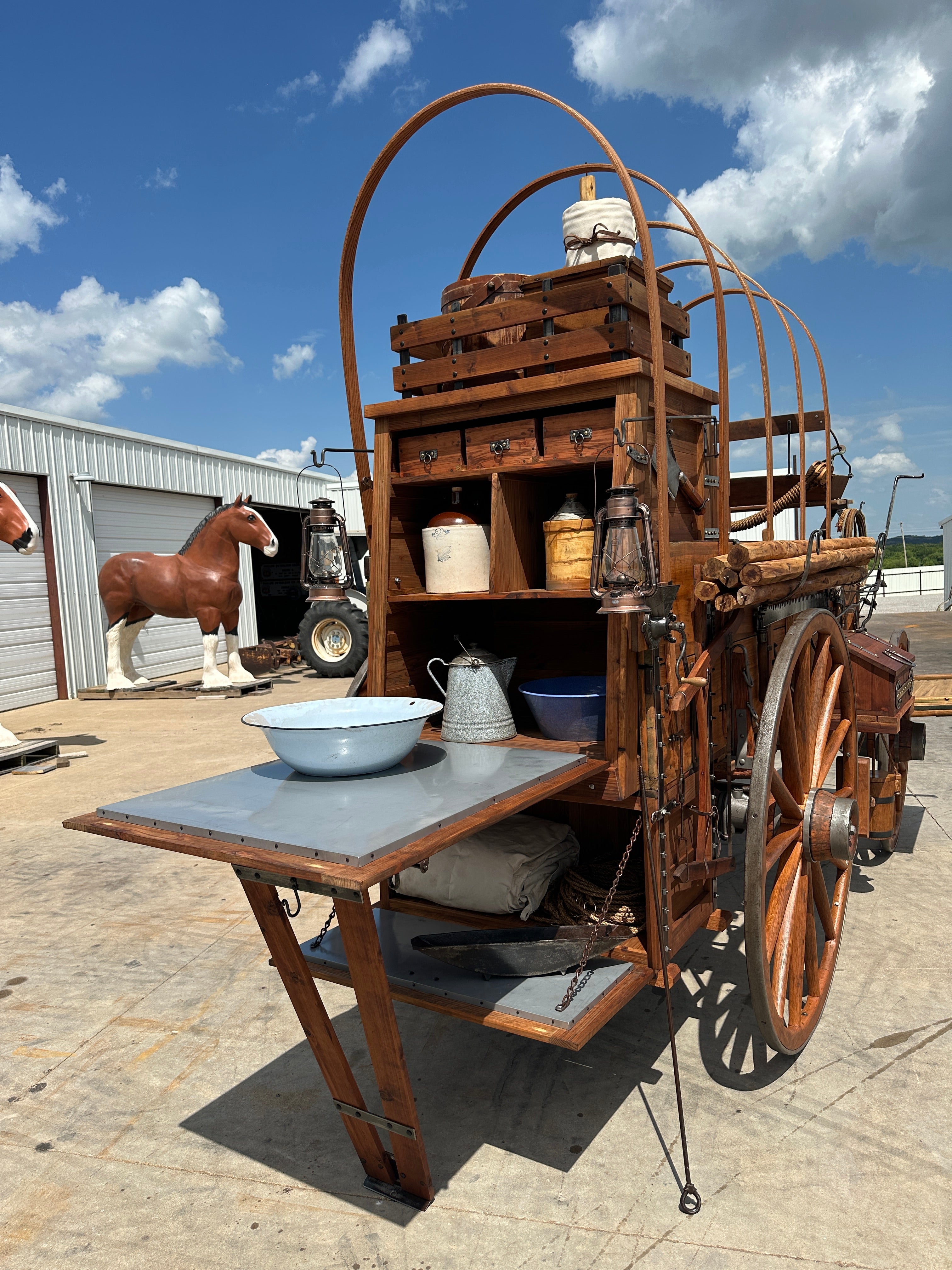 High Narrow Wheel Chuck Wagon