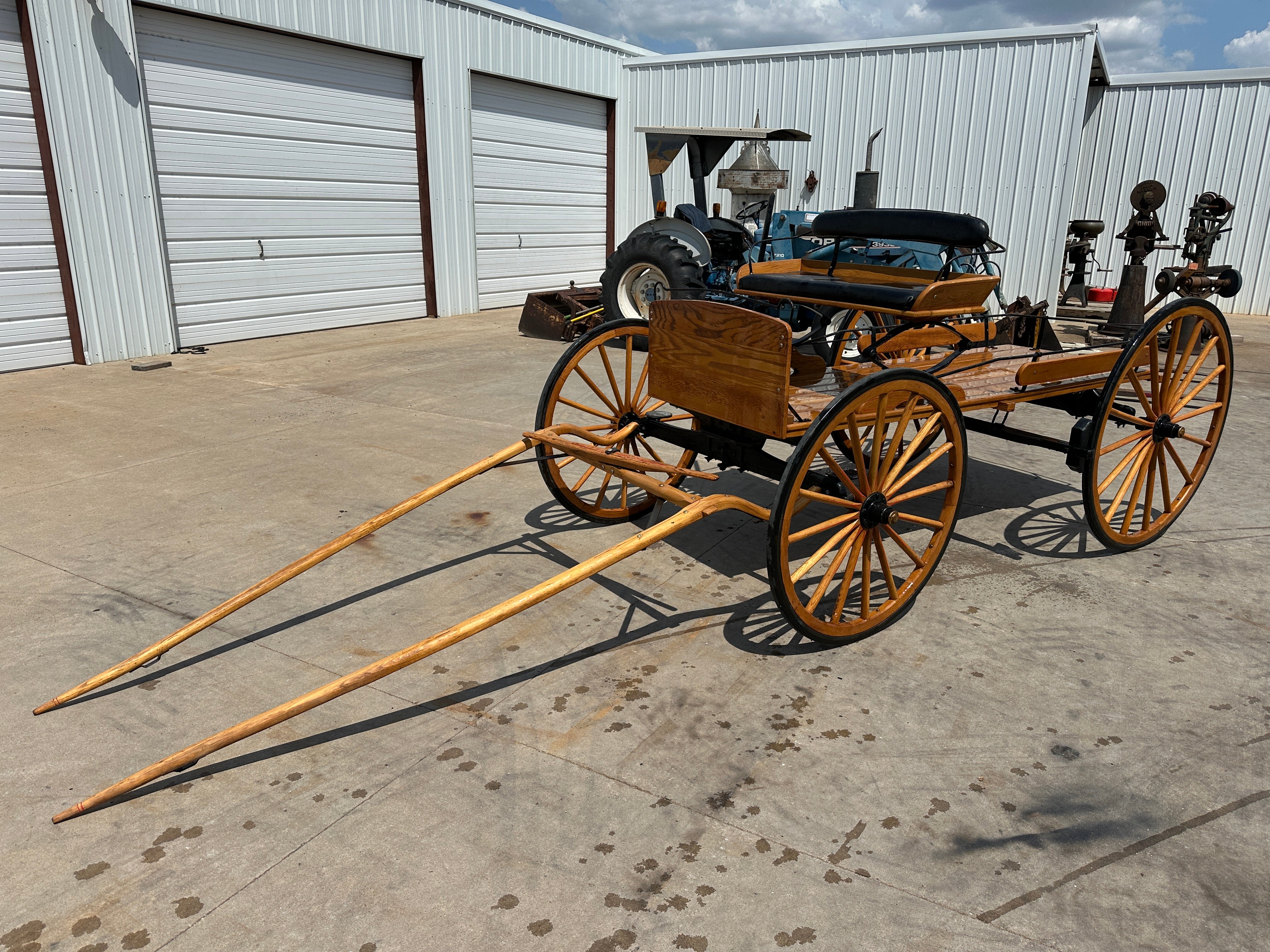 Oak Buckboard Wagon