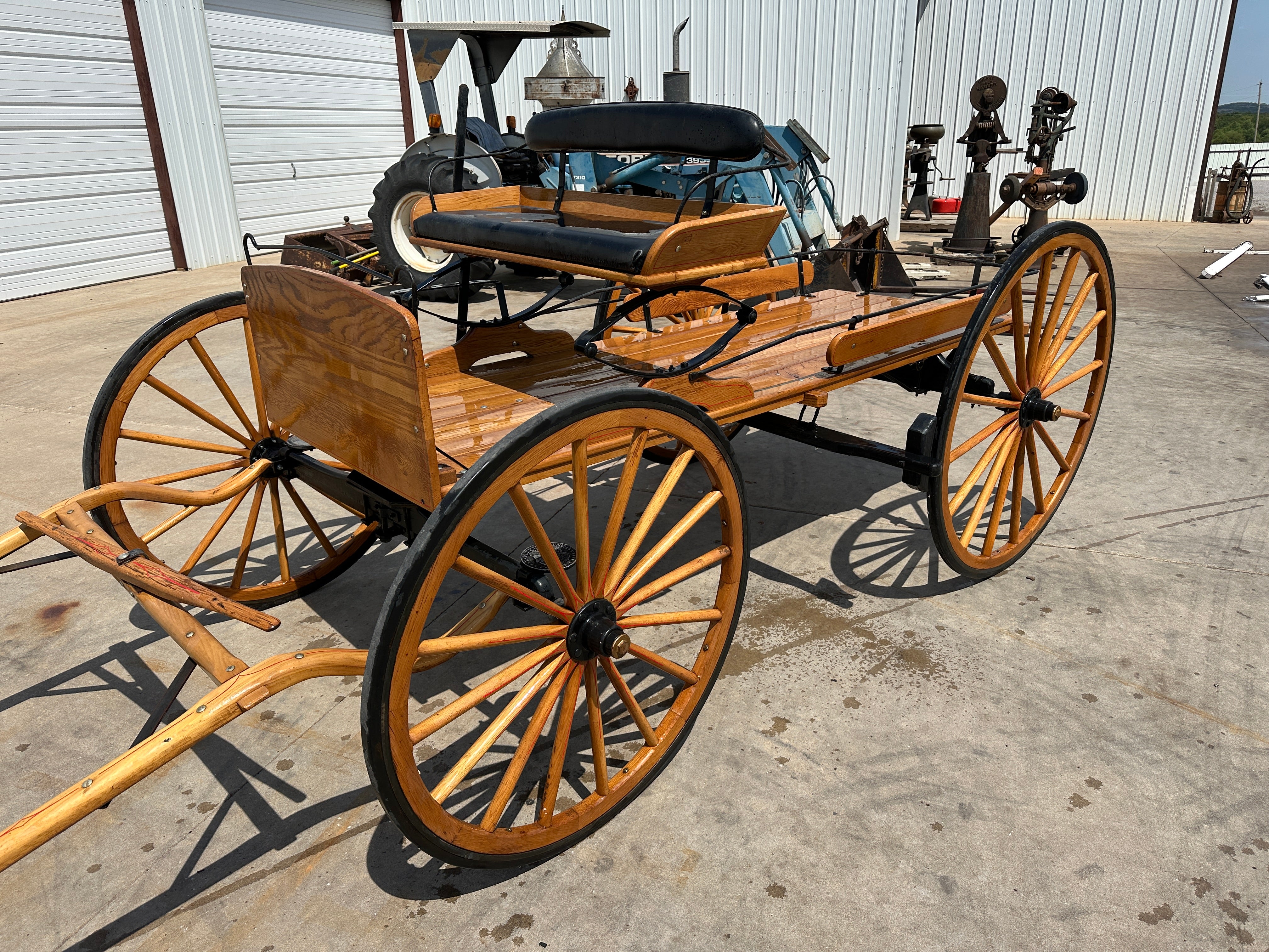 Oak Buckboard Wagon