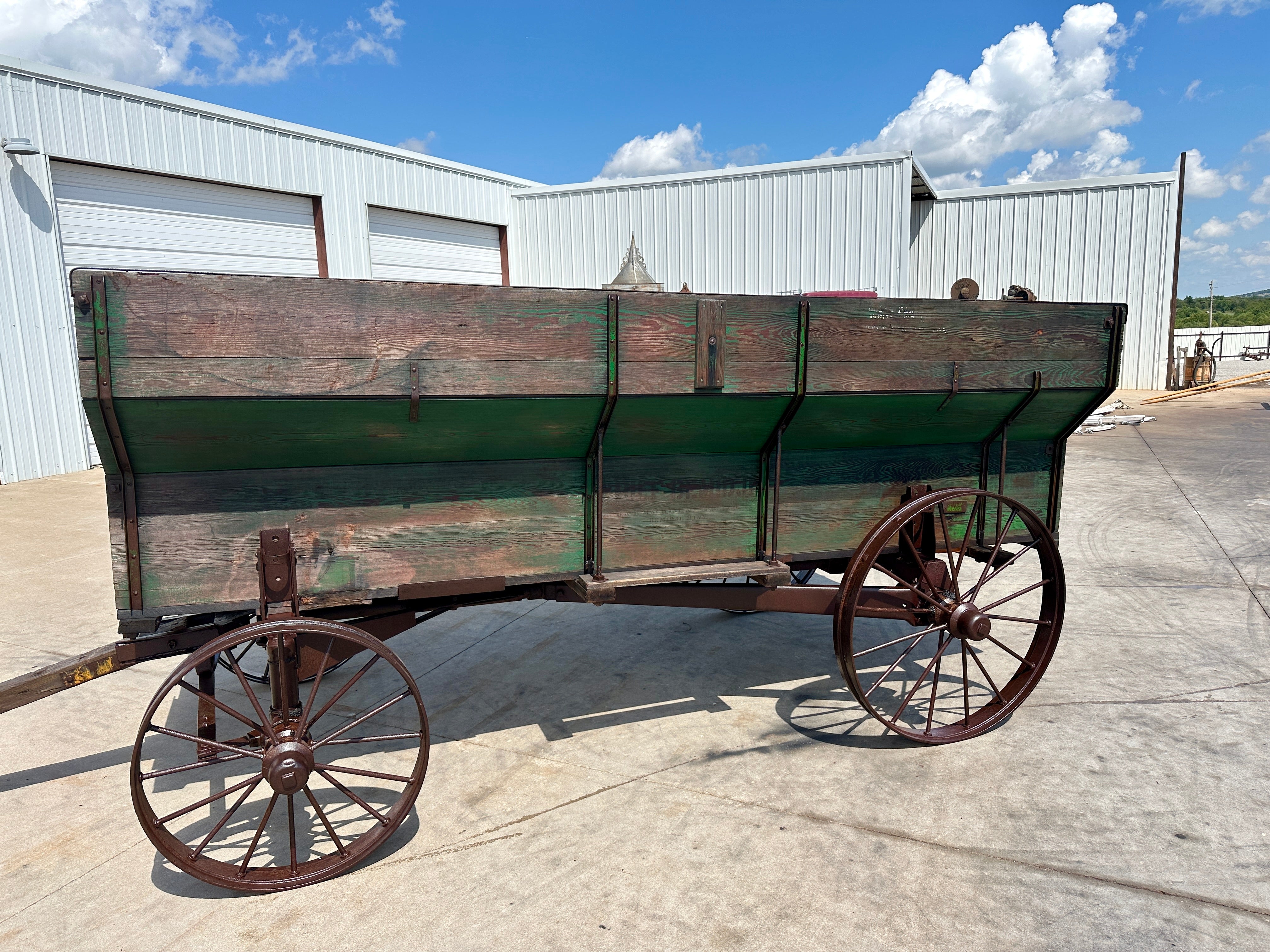 Flare Box Harvest Wagon