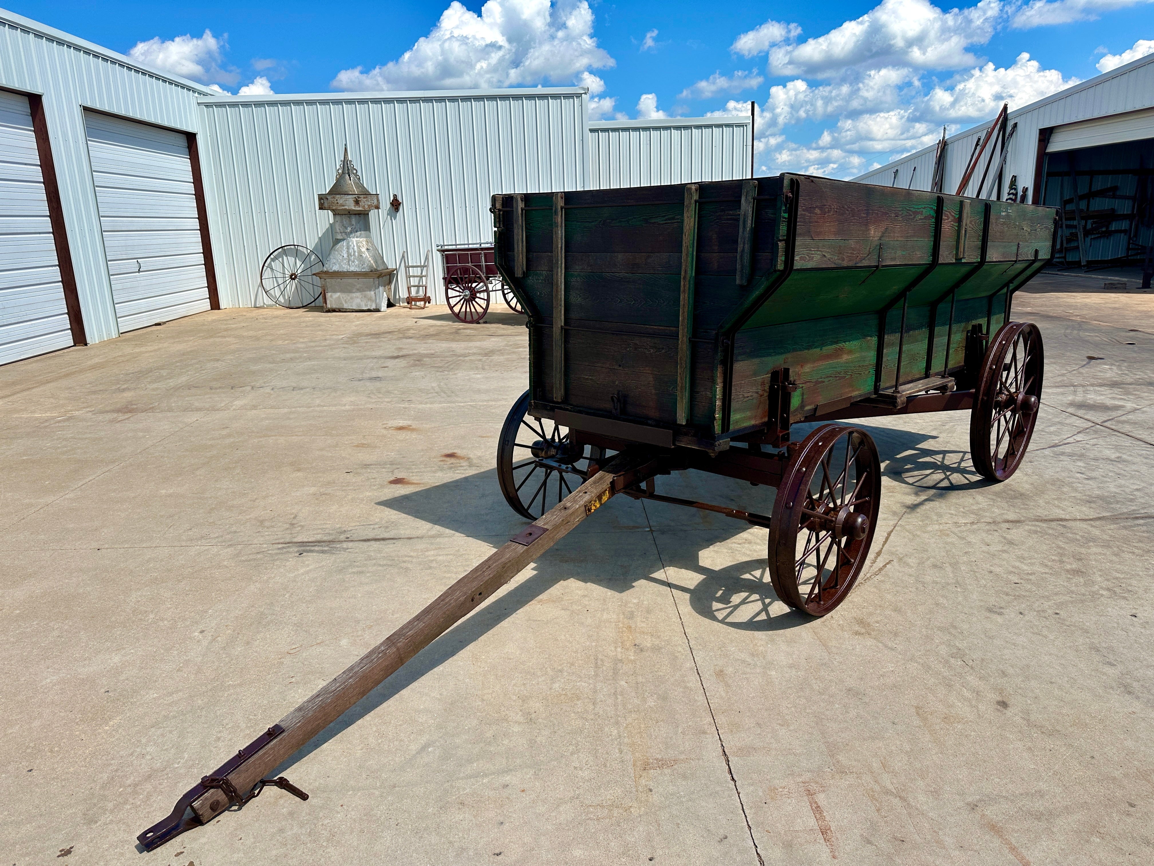 Flare Box Harvest Wagon
