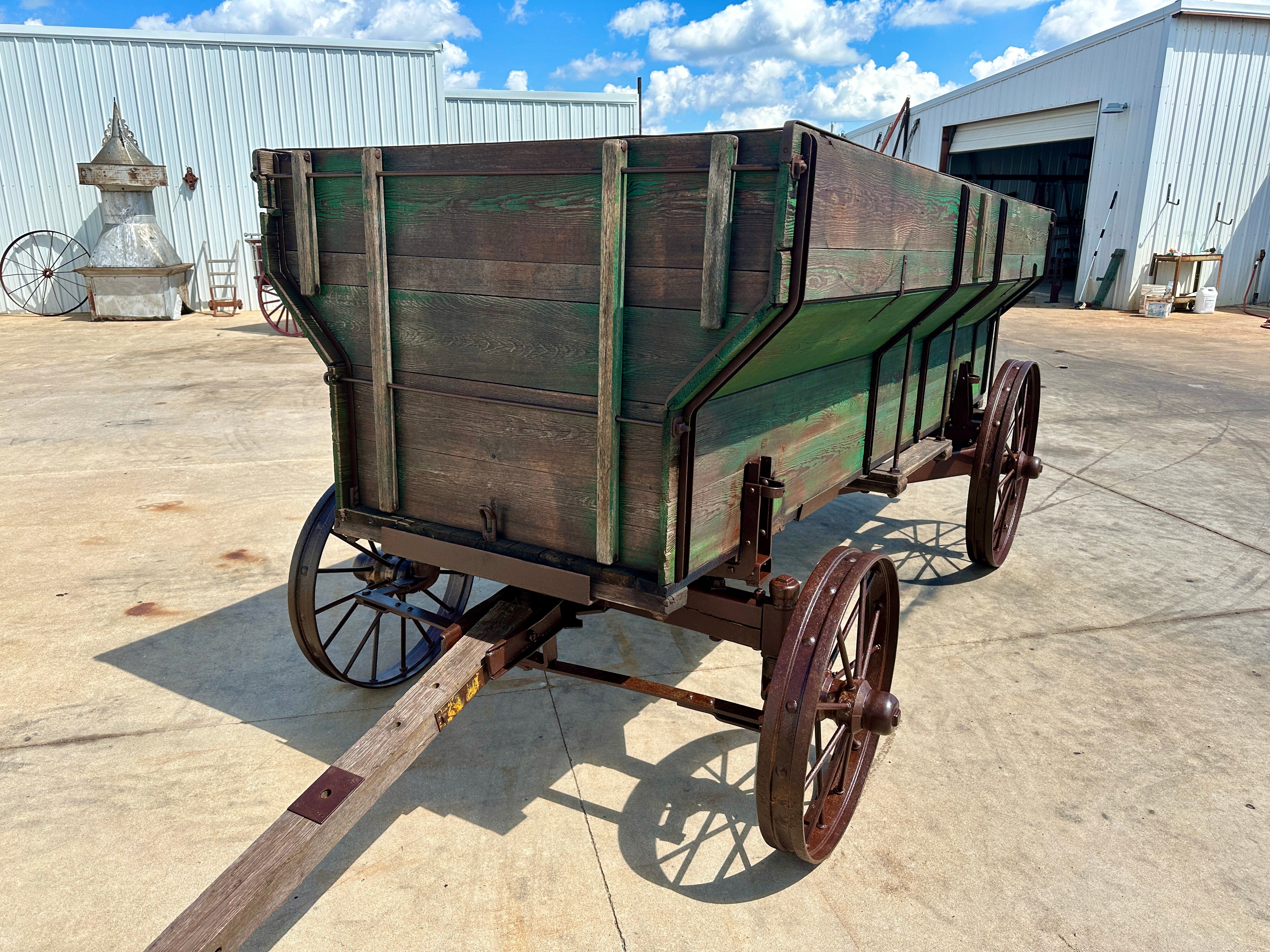 Flare Box Harvest Wagon