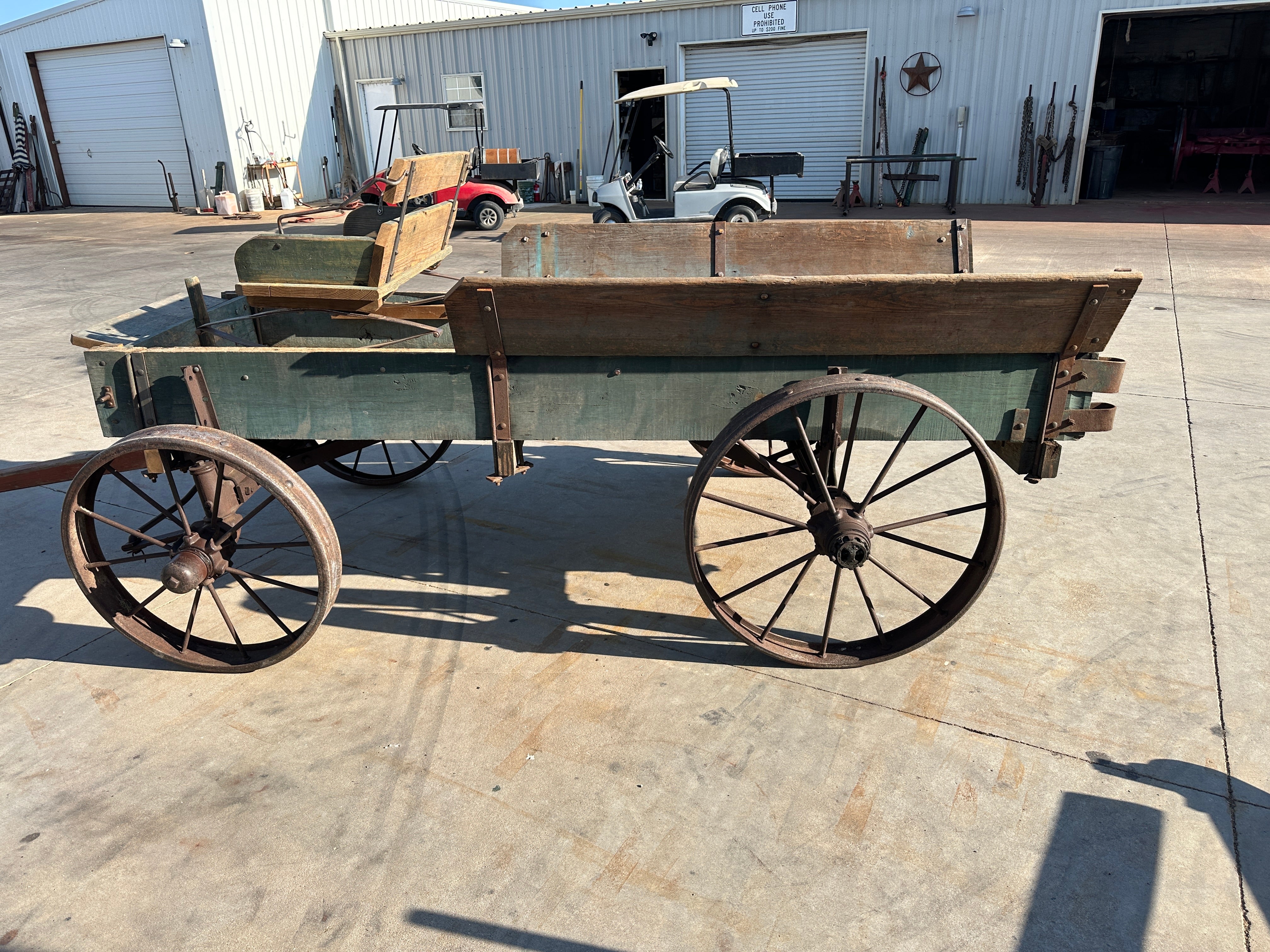 #520 Flare Sided Harvest Display Wagon