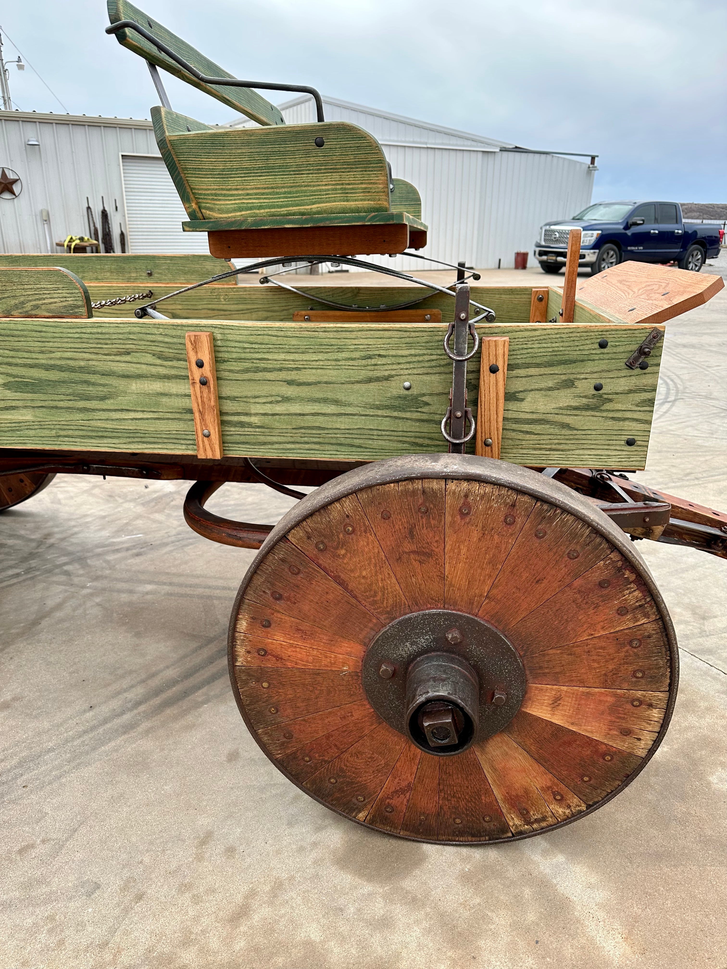 #360 Rare Solid Wood Wheel Display Wagon